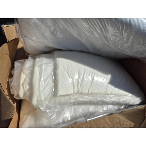 TEMPUR-PEDIC TEMPUR-Cloud 2 in. King Mattress Topper White - See Pics - Open Box - Picture 4 of 8